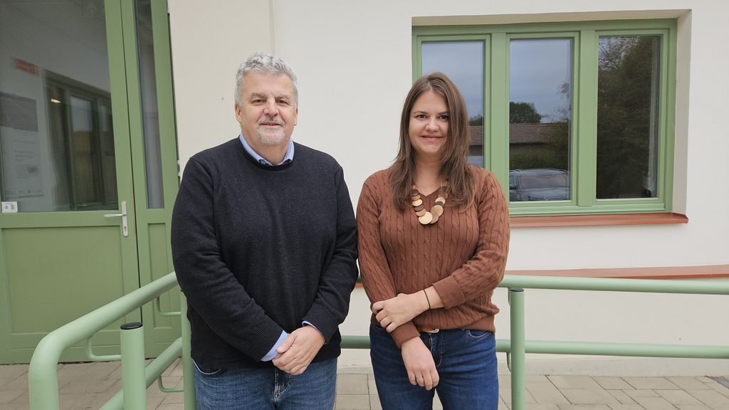 Varga Péter Miklós, a Cibus Hungaricus Alapítvány főtitkára, a Magyar Precíziós Gazdálkodási Egyesület alelnöke és dr. Vona Viktória tudományos munkatárs, az óvári precíziós mezőgazdasági szakmérnök képzés szakvezetője - Fotó: CSZS, Mosonmagyaróvár